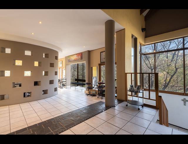 465M² BUILDING FOR SALE IN GLENVISTA